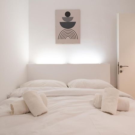 Ferienwohnung Honey Oak & Cream Patio By Nest Thessaloniki Exterior foto